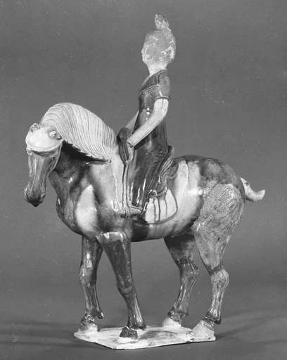 唐  三彩陶騎馬仕女俑|Horse and female rider