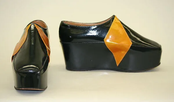 Rain shoes — Unknown