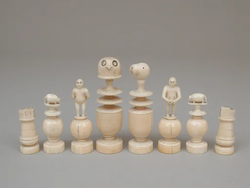 Chessmen (32)
