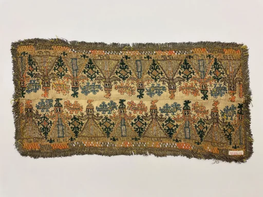 Scarf ends