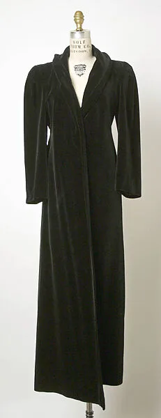 Evening coat — Elsa Schiaparelli