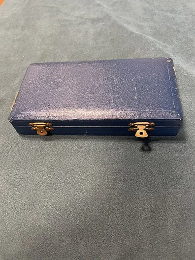Set of chromatic tuning forks