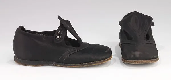 Shoes — Unknown