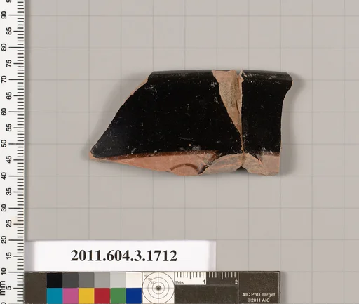 Terracotta rim fragment of a kylix: Band cup (drinking cup)