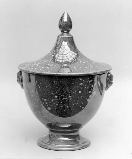 Sugar bowl with cover
