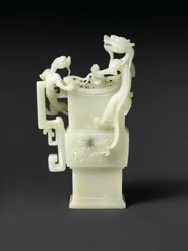 清中期 玉雕雙龍方觚|Archaic-style vase with dragons