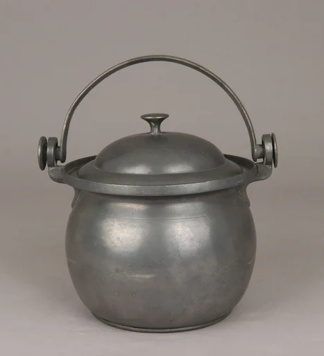 Dinner pail