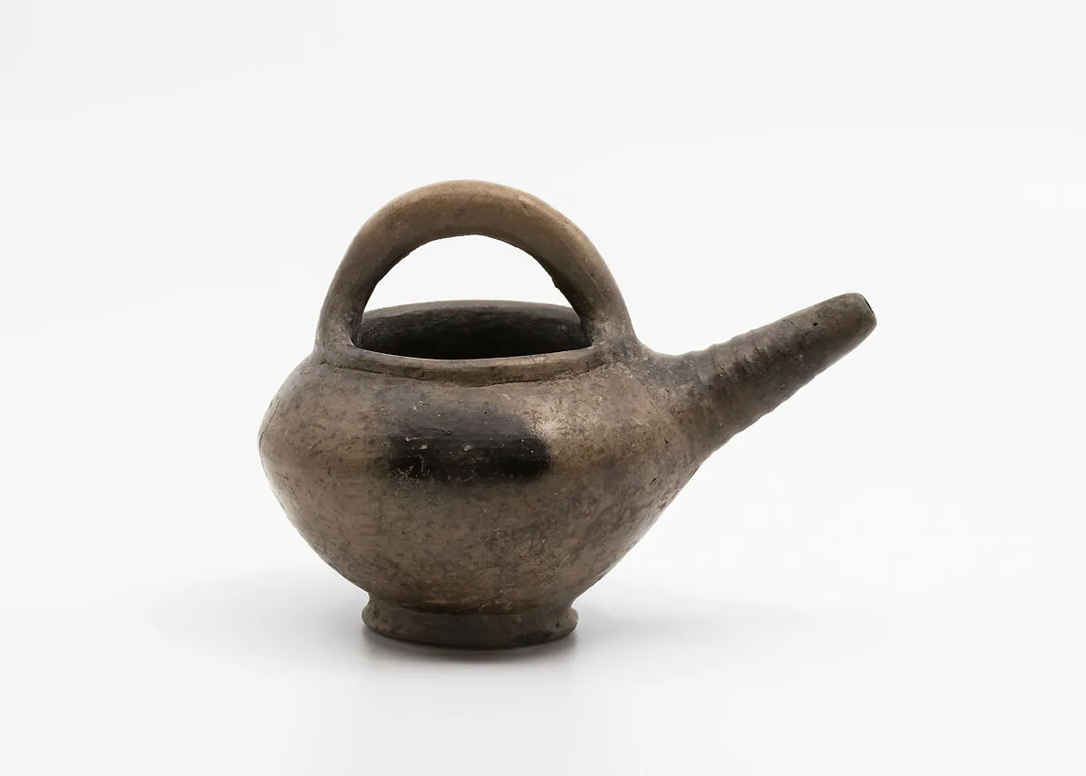 Spouted pot — Unknown