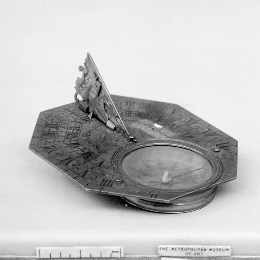 Portable horizontal sundial