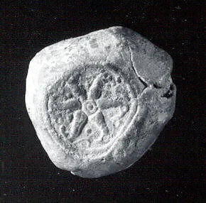 Discoid sealing with two circular seal impressions — Unknown
