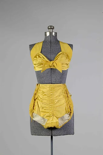 Bathing suit