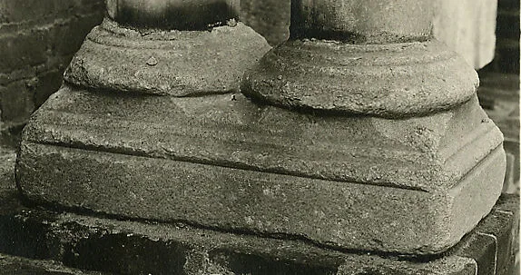 Double Column Base — Unknown