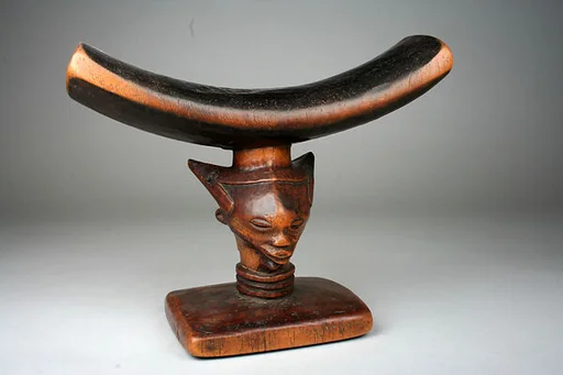 Headrest: Head