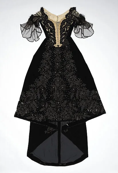 Evening dress — Félix
