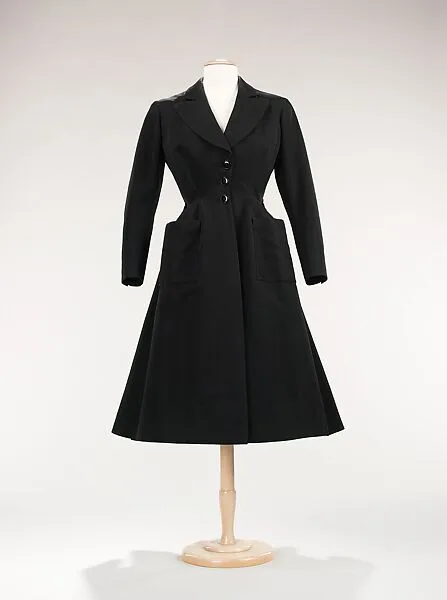 Evening coat — Christian Dior|House of Dior
