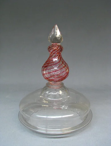 Standing cup cover