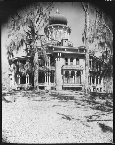 [Longwood Plantation House, Natchez, Mississippi]