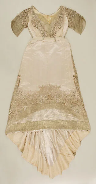 Evening dress — House of Worth