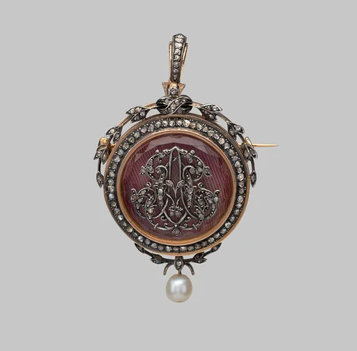 Brooch