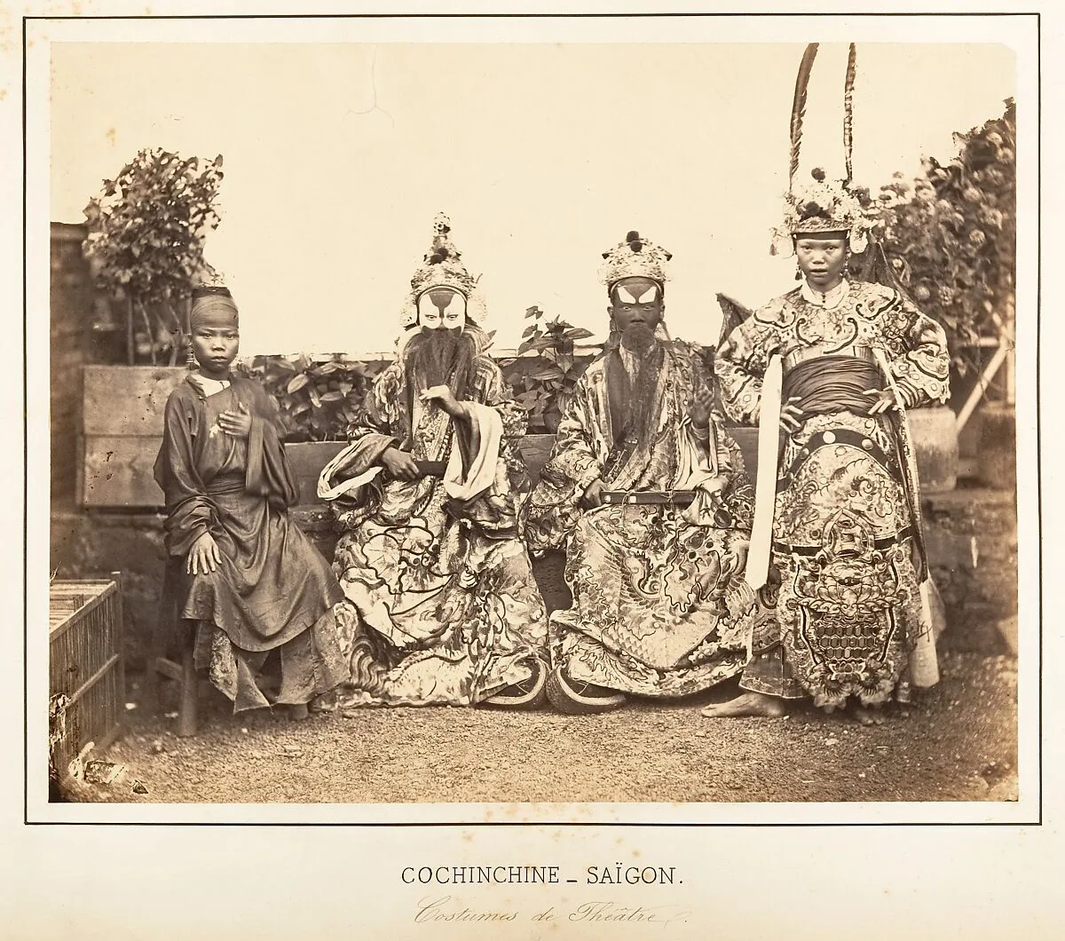 Costumes de Théâtre, Saïgon, Cochinchine — Emile Gsell