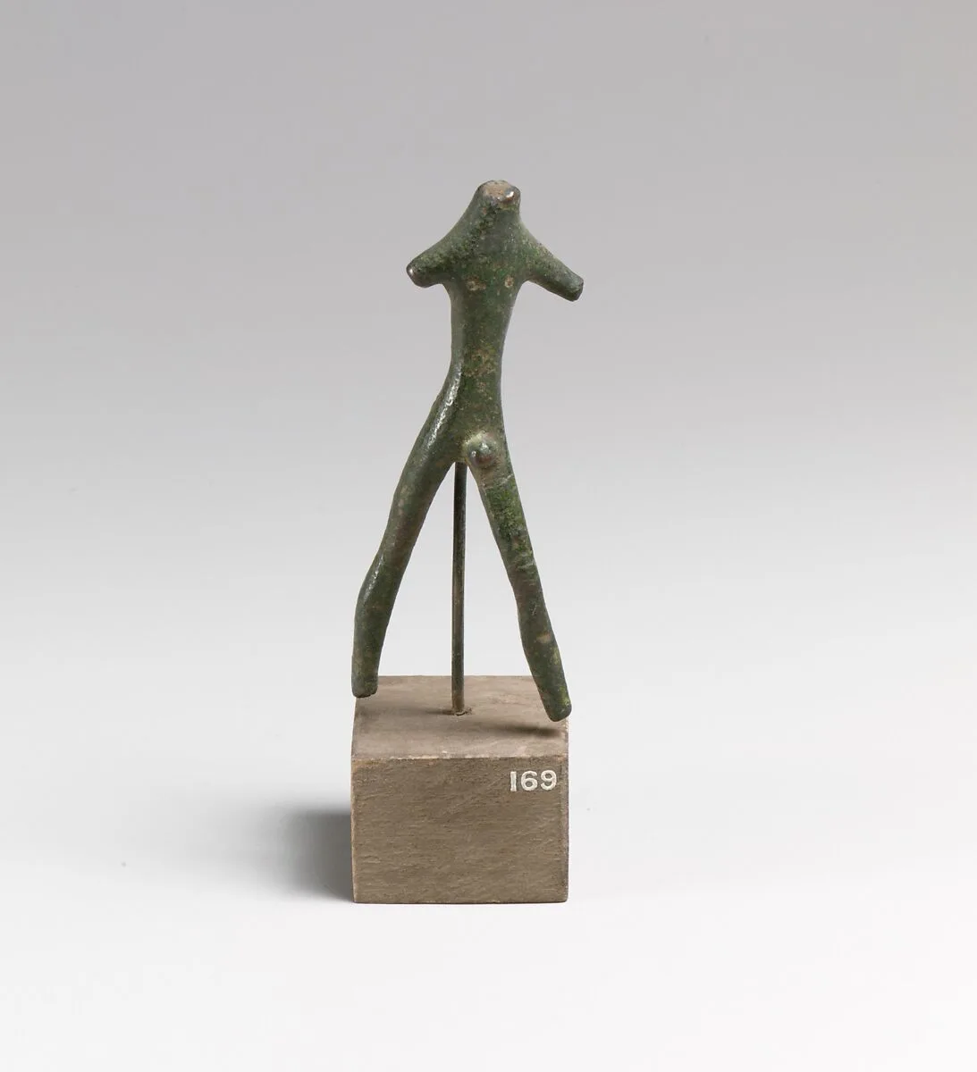 Statuette of a striding man — Unknown