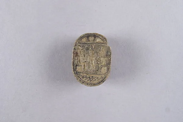 Scarab with the Representation of a Young Sun God with Enthroned Figures — Unknown