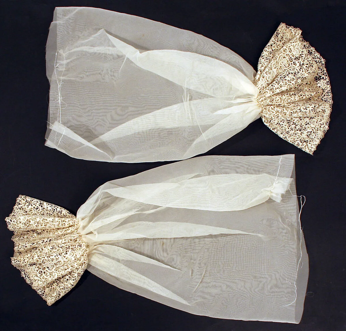 Lace — Unknown