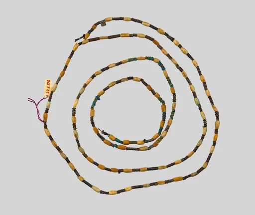 String of cylindrical beads