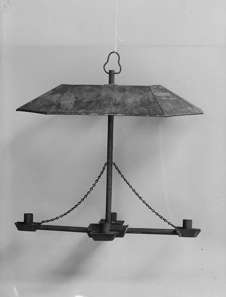Chandelier — Unknown