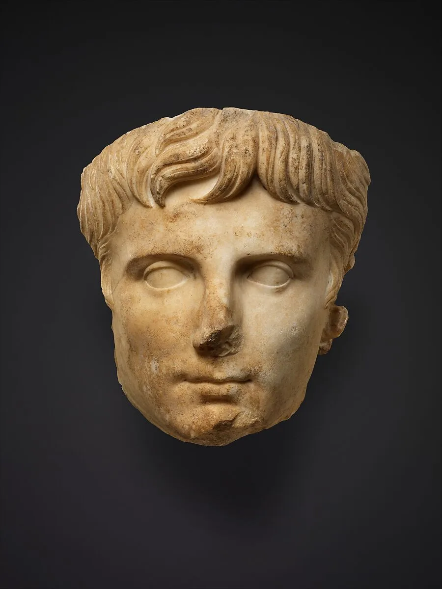 Marble portrait of the emperor Augustus — Unknown