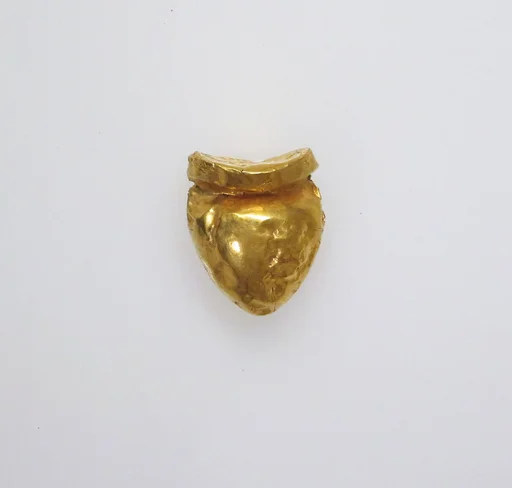 Rattle in the form of a heart