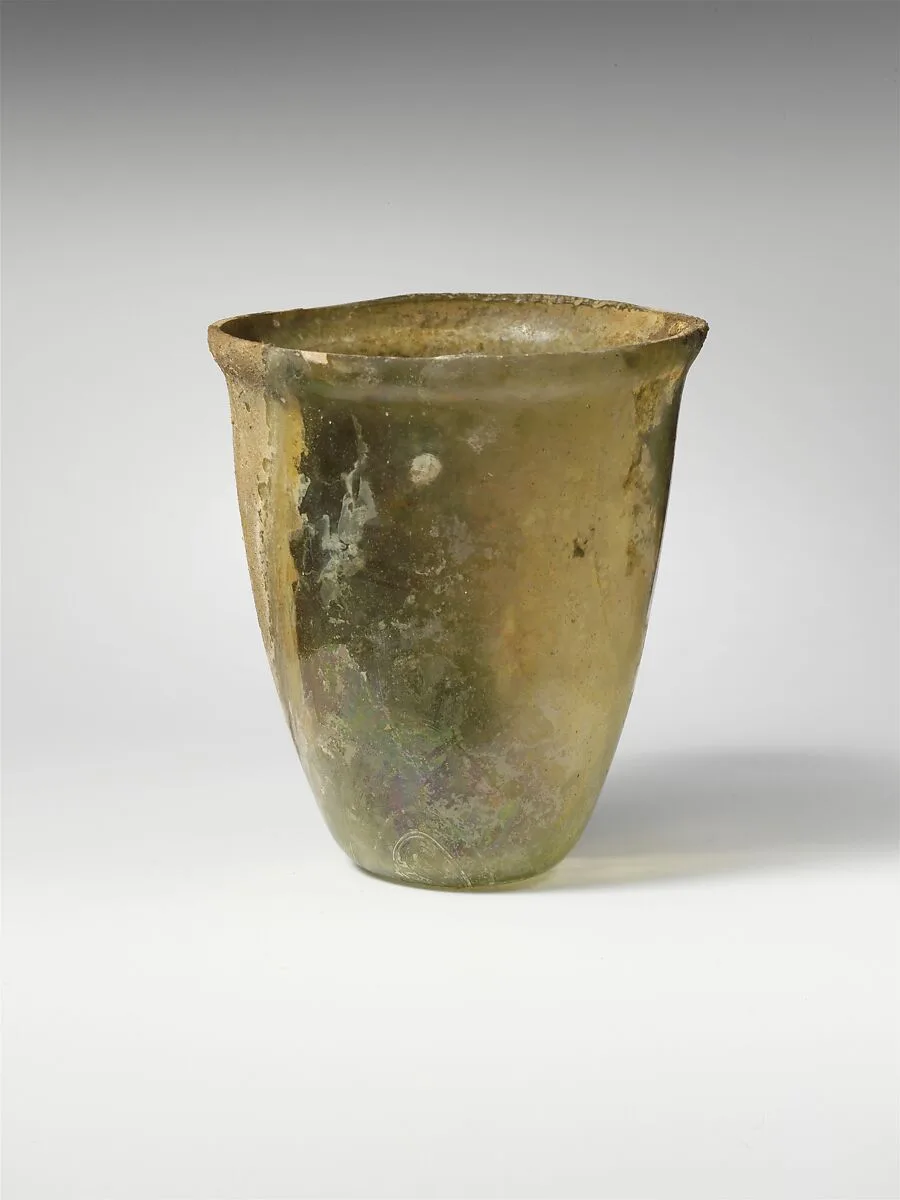 Glass beaker — Unknown