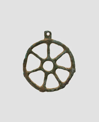Wheel-shaped pendant