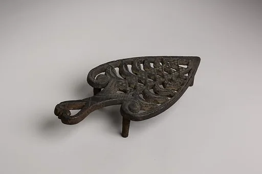 Trivet