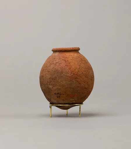 Rough ware jar