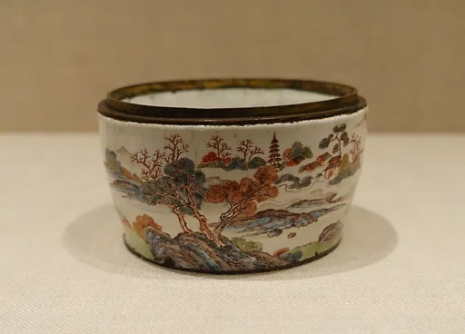 清乾隆 銅胎畫琺瑯山水圖盒 （蓋缺）|Box base