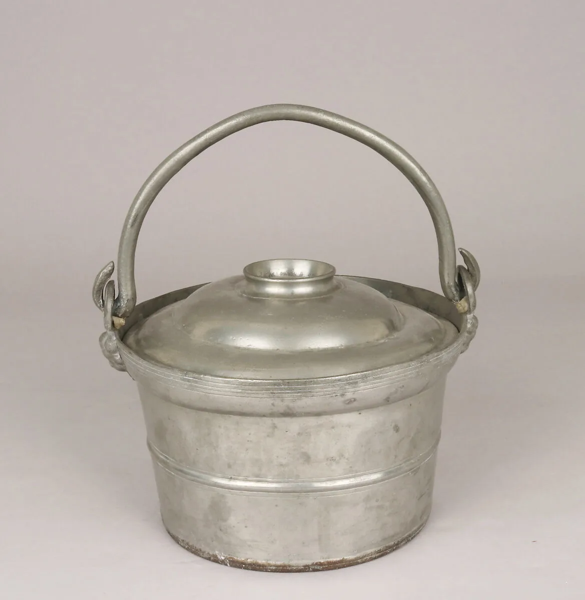 Dinner pail with cover (Porte-dîner) — Bouvier Family