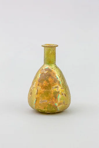 Glass perfume bottle