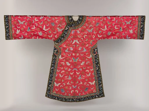 清晚期 刺繡百蝶紋氅衣|Woman’s robe with butterflies