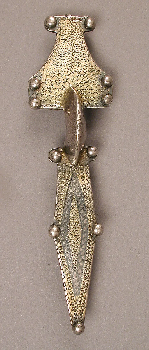 Bow Brooch — Unknown