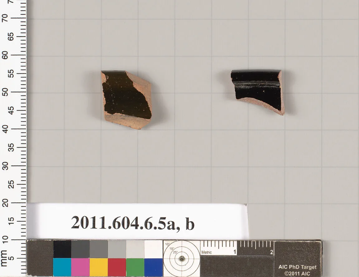 Terracotta rim fragments of plates — Unknown