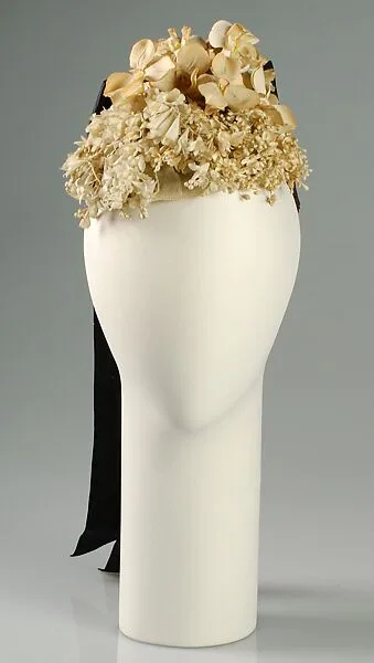 Cocktail hat — Elsa Schiaparelli|House of Schiaparelli