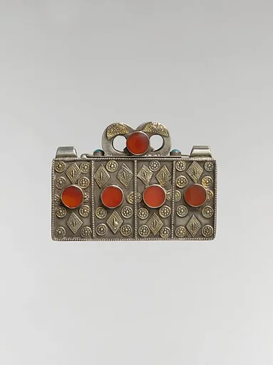 Amulet Holder