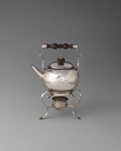 Miniature kettle with stand