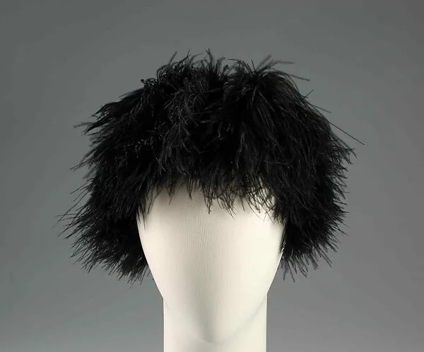 Cocktail hat — Yves Saint Laurent|House of Dior