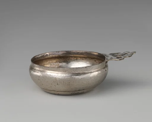 Miniature porringer