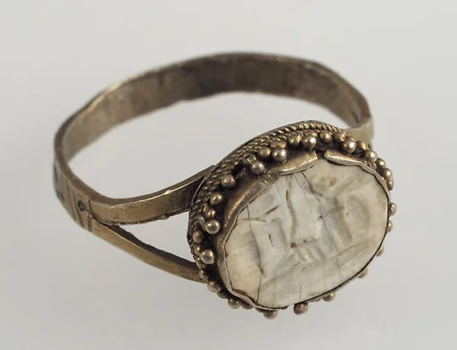 Finger Ring