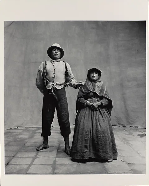 Indian Man with Seated Woman, Cuzco — Irving Penn