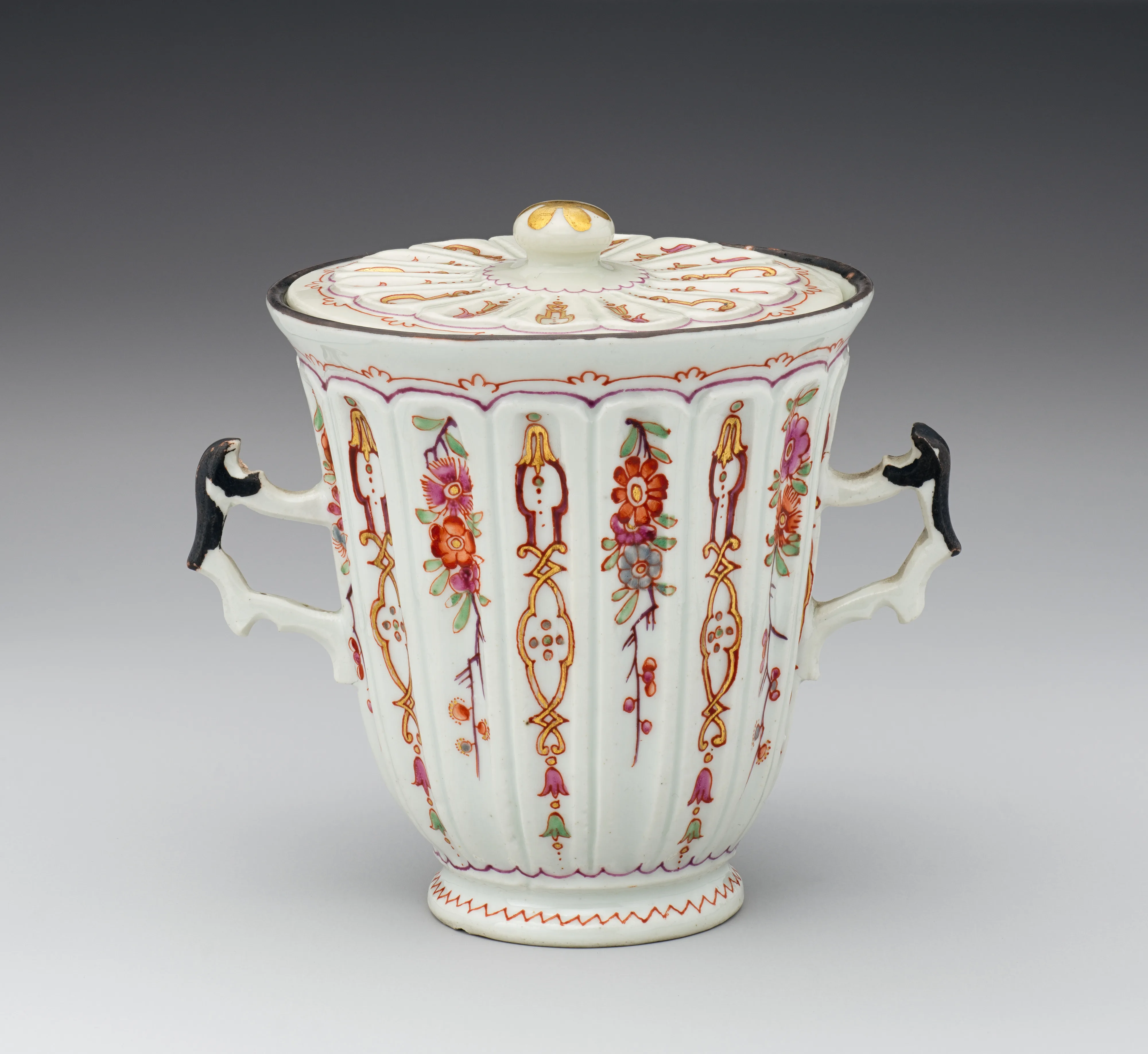 Cup with cover — Claudius Innocentius Du Paquier period|Vienna