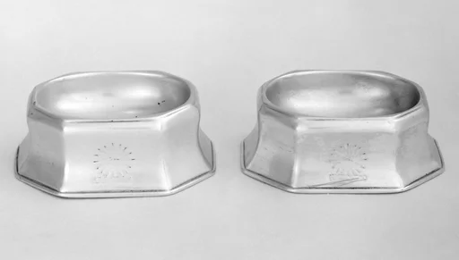 Pair of salt trenchers